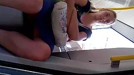 Cute wanita kulit hi ...