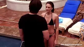 Satu orang di ruanga ...