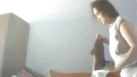 Dua pesara di dalam  ...