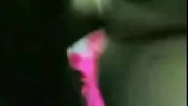 Istri di sarung tang ...